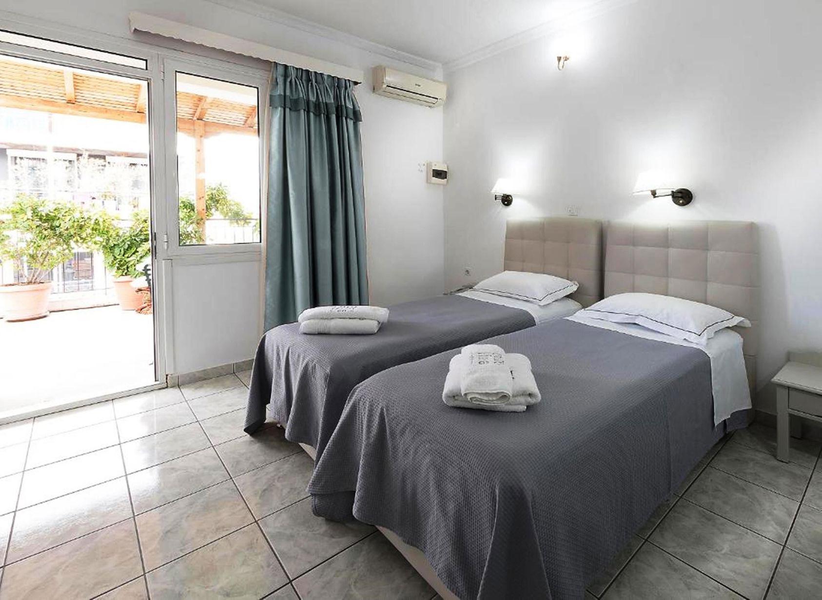 Roof Garden, Classic, Double or Twin Bed