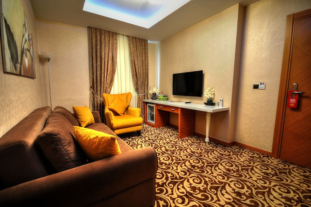 Golden Deluxe Hotel 21/39