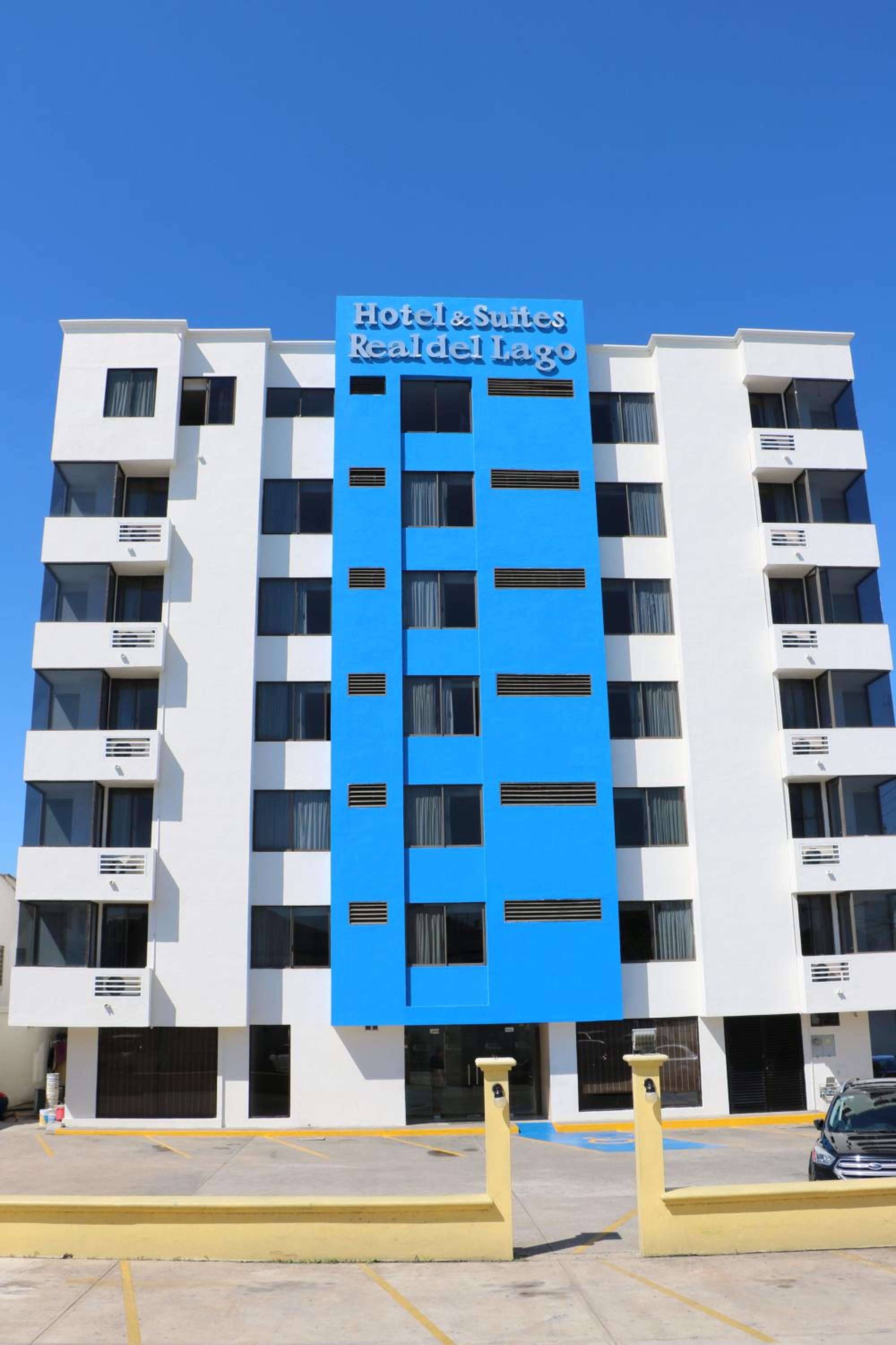 Hotel & Suites Real del Lago 3/51