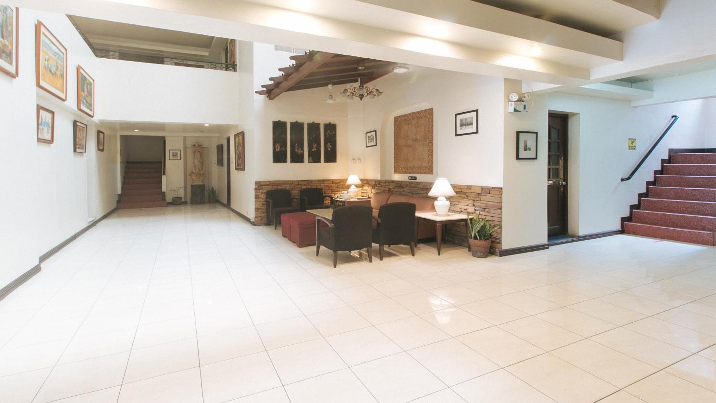 El Rico Suites 9/47