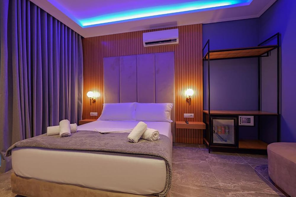 Hotel Piramida 11/50