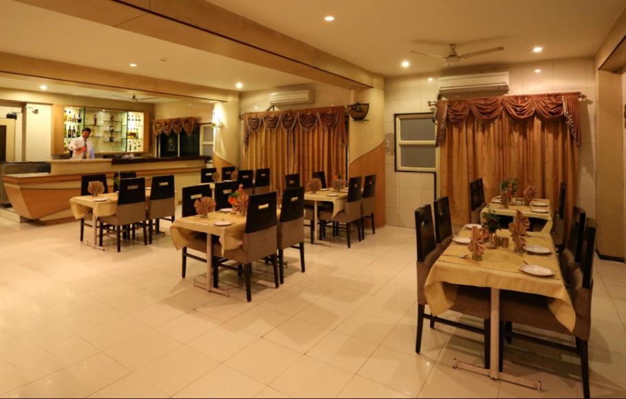 Atithi Aurangabad Hotel 32/50