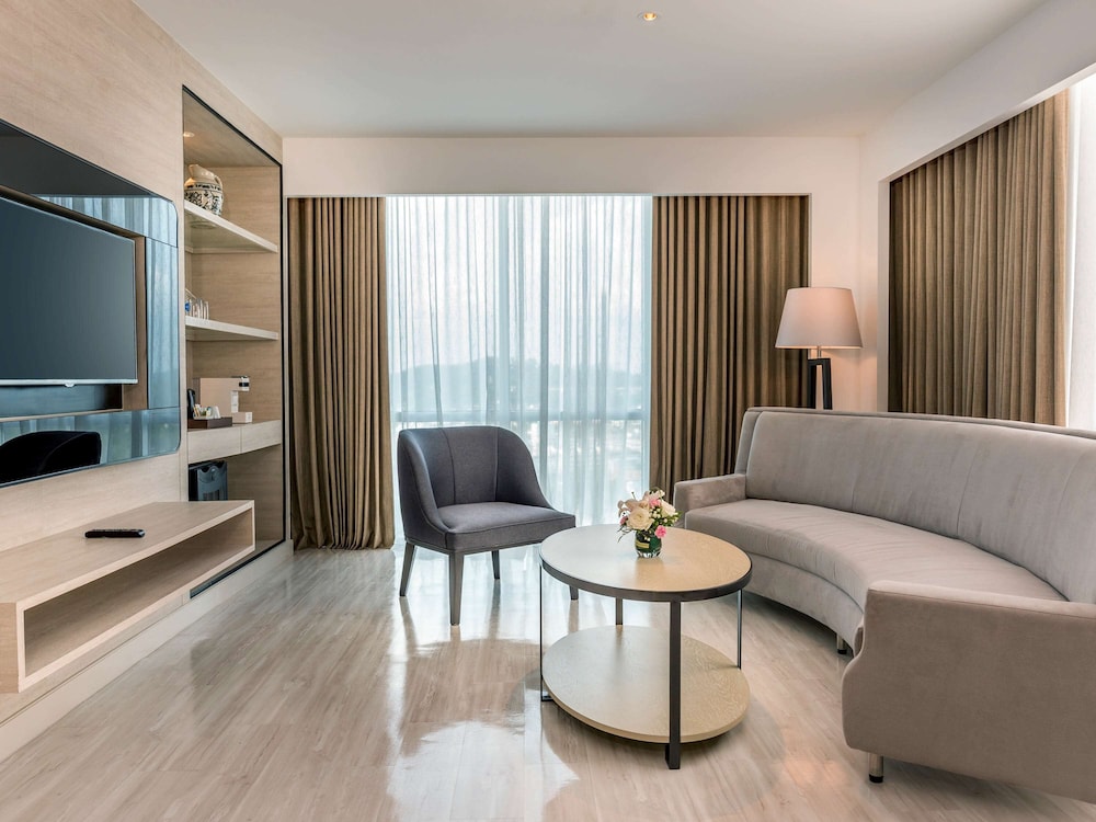 Novotel Phuket City Phokeethra 46/66