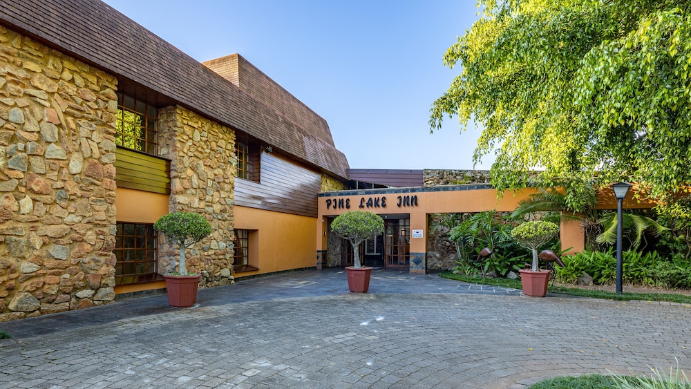 Pine Lake Inn 37/50