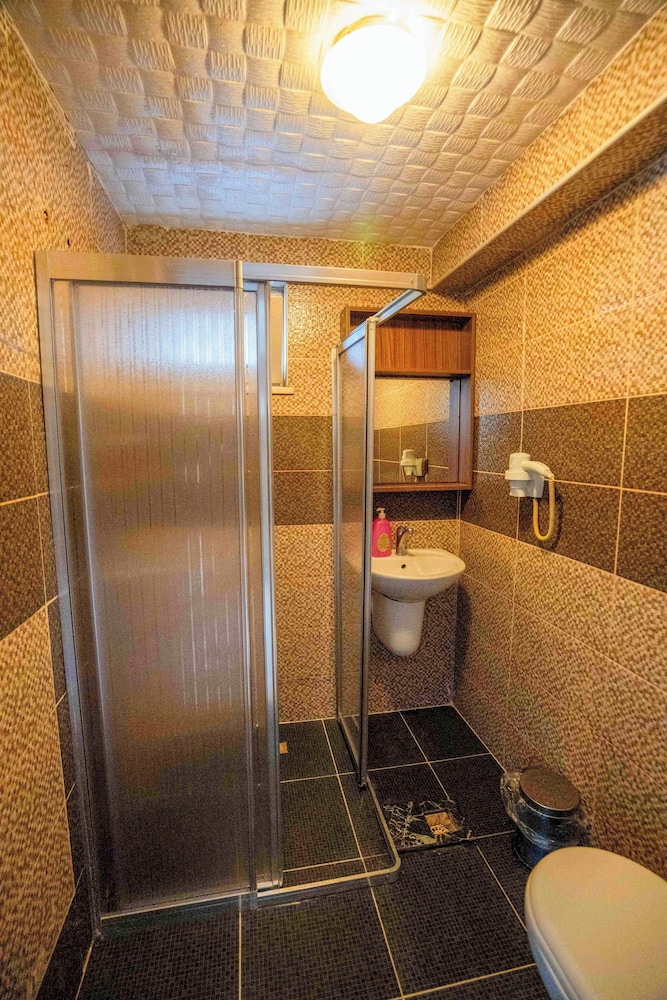 Kutlugun Sahil Otel 49/50