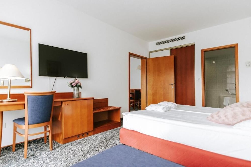 Hotel Toplice 11/50