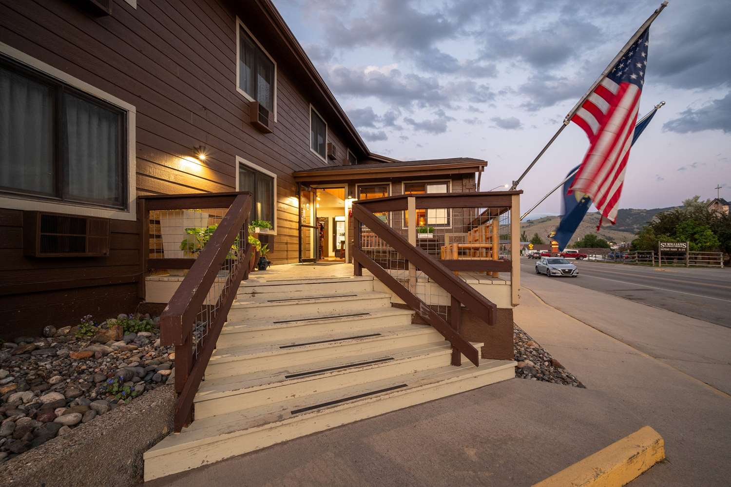 Super 8 By Wyndham Gardiner/Yellowstone Park Area 49/57