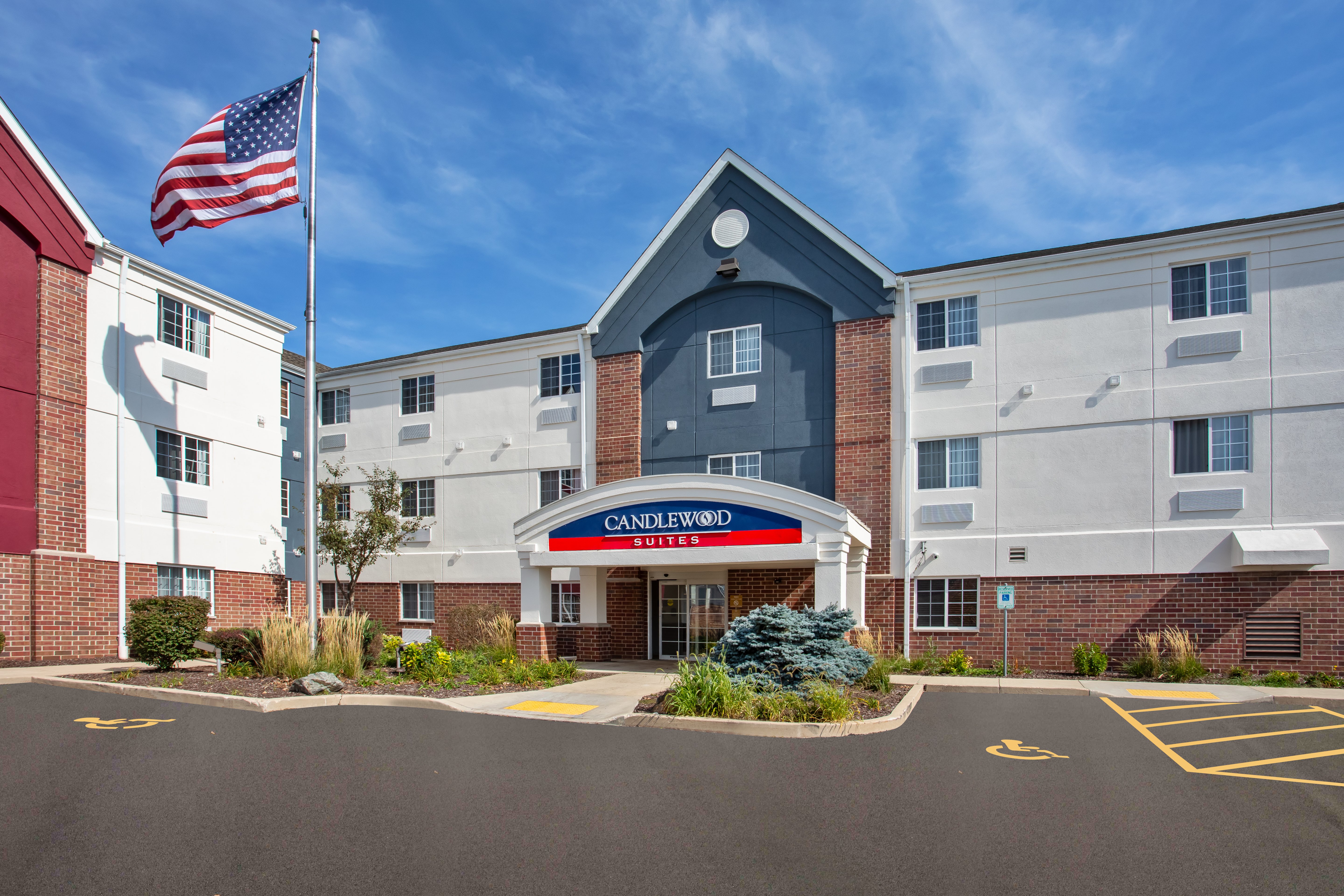 Candlewood Suites Kenosha 36/39
