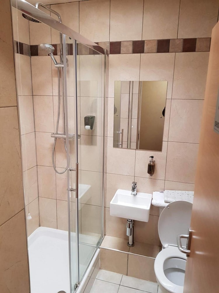 Newark Hotel 16/20