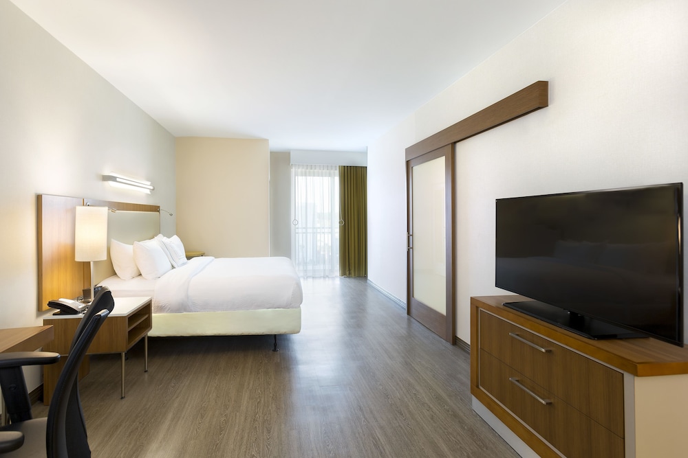 SpringHill Suites Orange Beach at The Wharf 19/66
