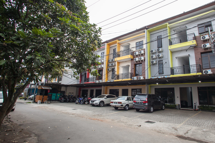 RedDoorz near Taman Krida Budaya Malang 1/32