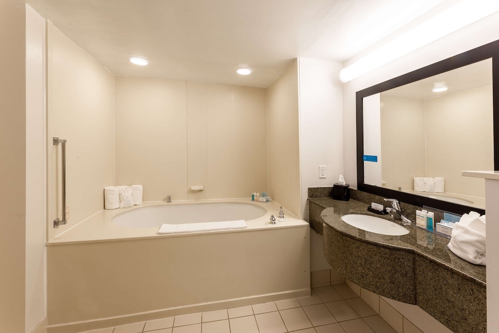 Hampton Inn Lawrenceville Duluth 22/71