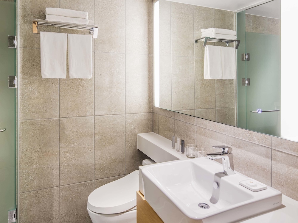 Ibis Ambassador Suwon 49/50