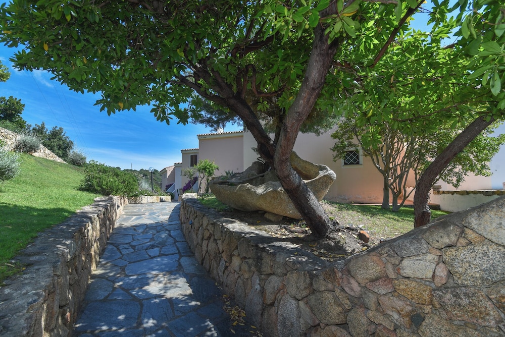 RESIDENCE LA COSTA 37/49