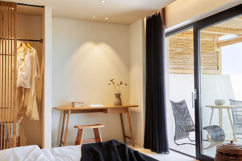 The Syntopia Hotel 26/71