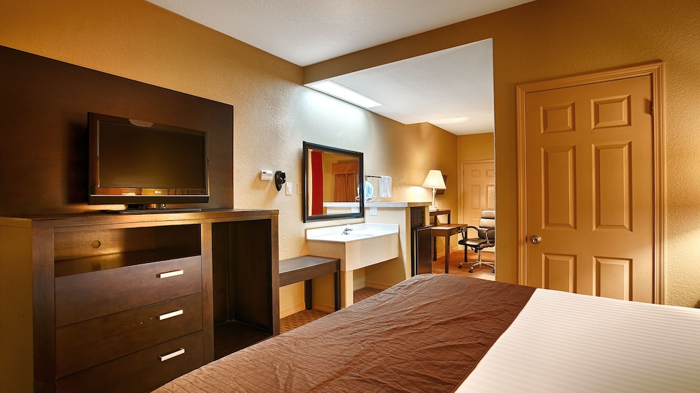 Americas Best Value Inn Monroe 30/50