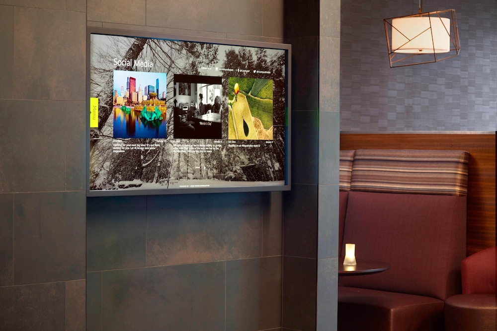 Courtyard By Marriott Lagrange 9/45