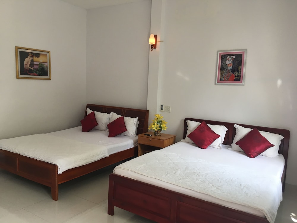 ECONOMY, BUNGALOW, 2 QUEEN BEDS