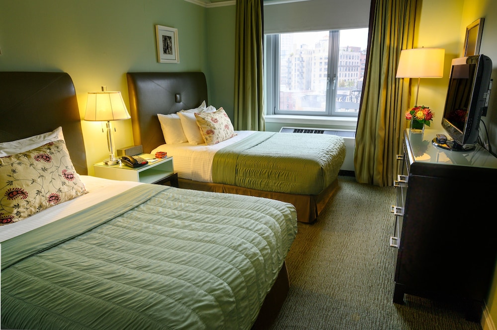 STANDARD STUDIO 2 DOUBLE BEDS