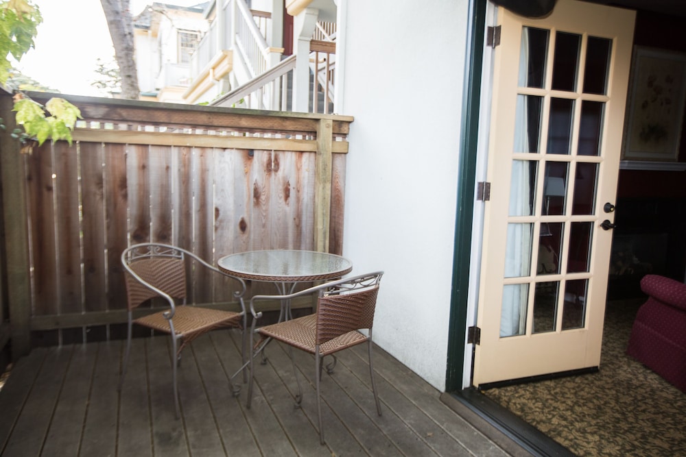 The Inn On First photo1