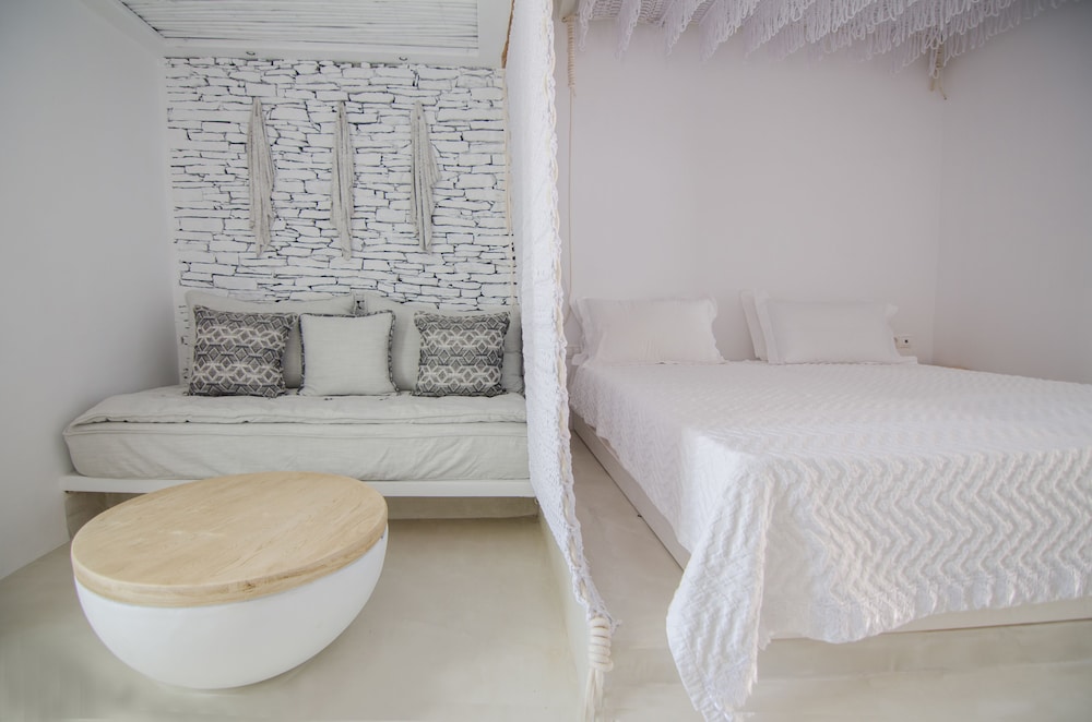 Levantes Ios Boutique Hotel 41/74