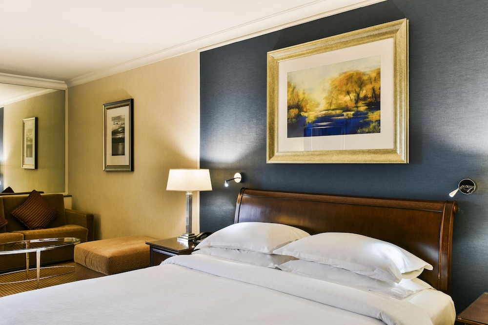 Sheraton Skyline Hotel London Heathrow 9/64