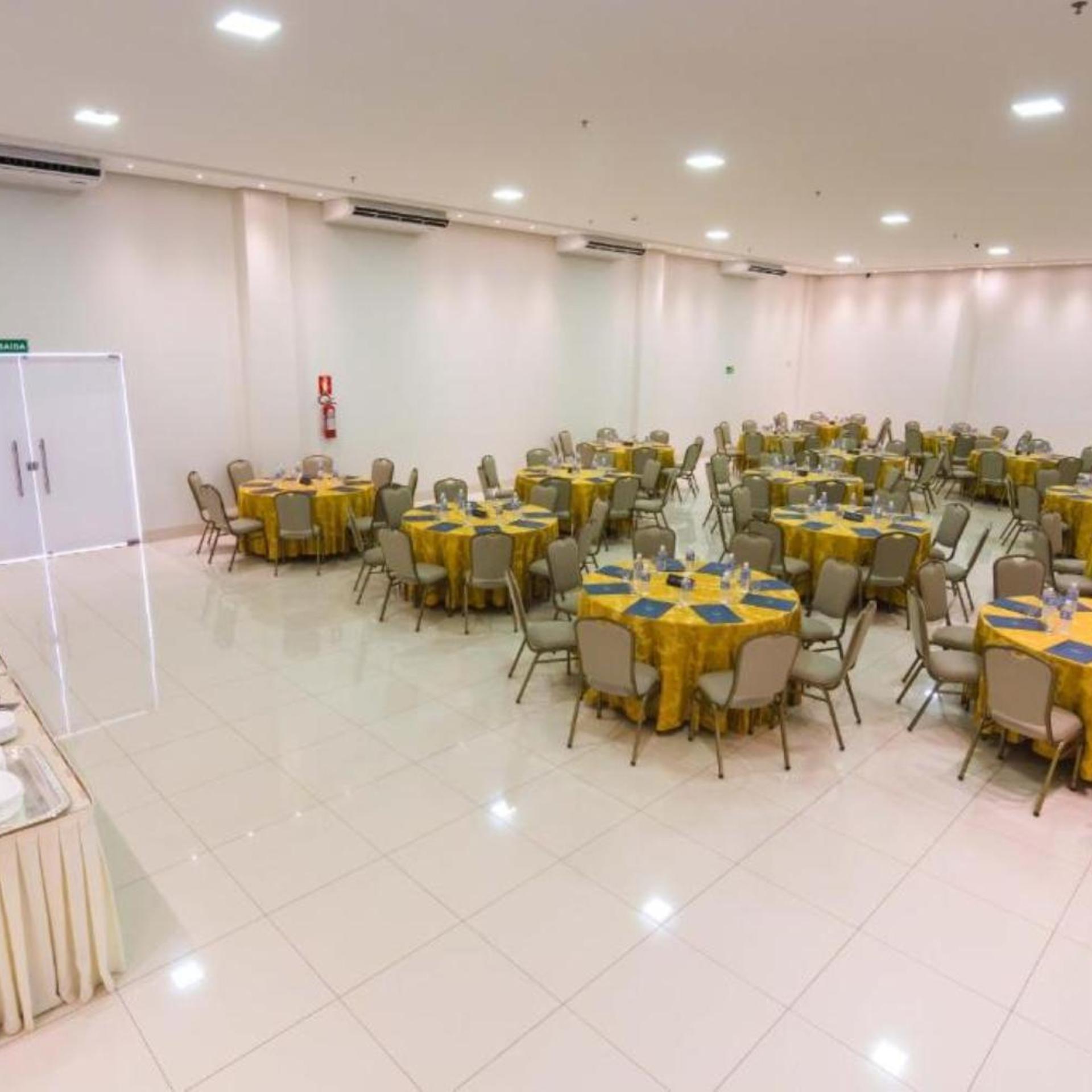 Ceu Palace Hotel 49/50