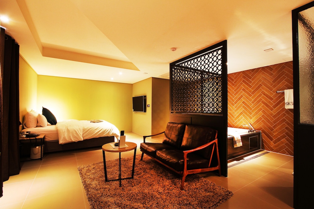 SR Design Hotel 46/60