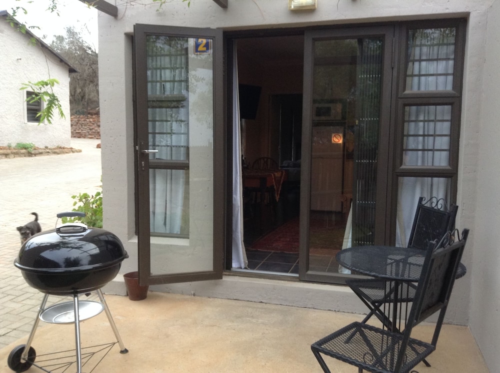A Little Guesthouse 4/37