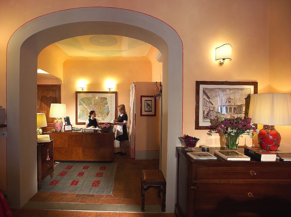 Antica Dimora Firenze 33/38