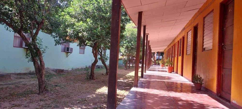 Hotel Guanacaste 33/35
