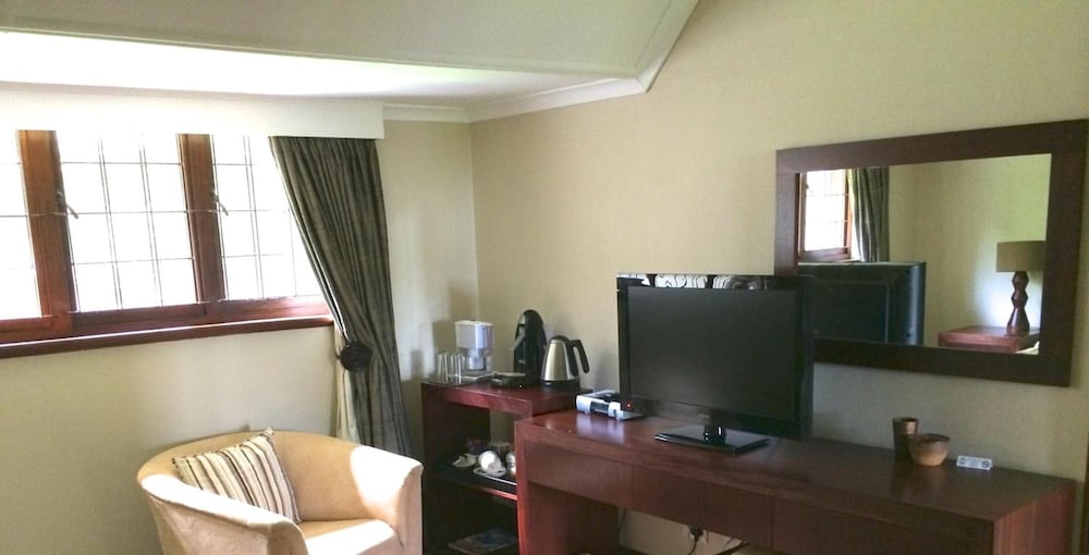 Eagle Wind Manor 24/41