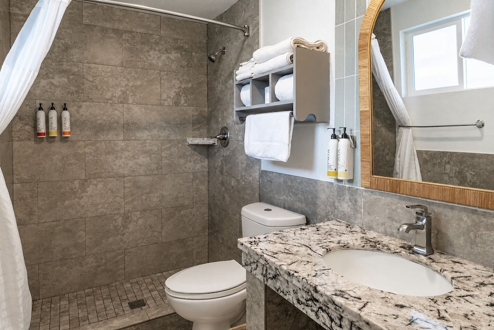 Stargazer Inn And Suites 65/66