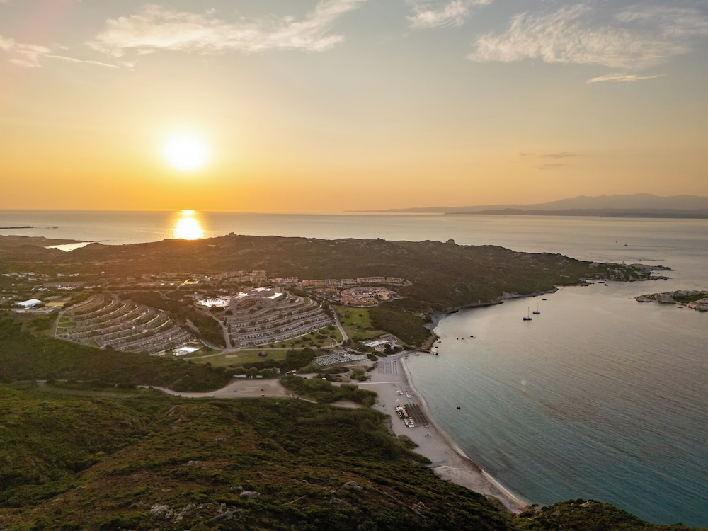 Mangia's Sardinia Resort 46/49