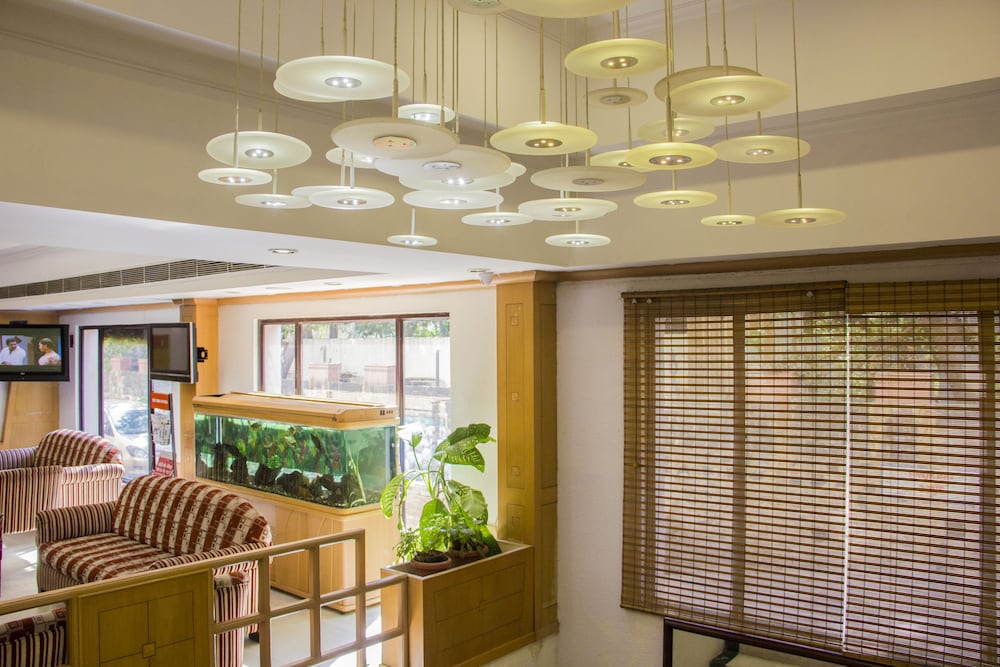 Royal Regency Lifotel by Crossway 7/42