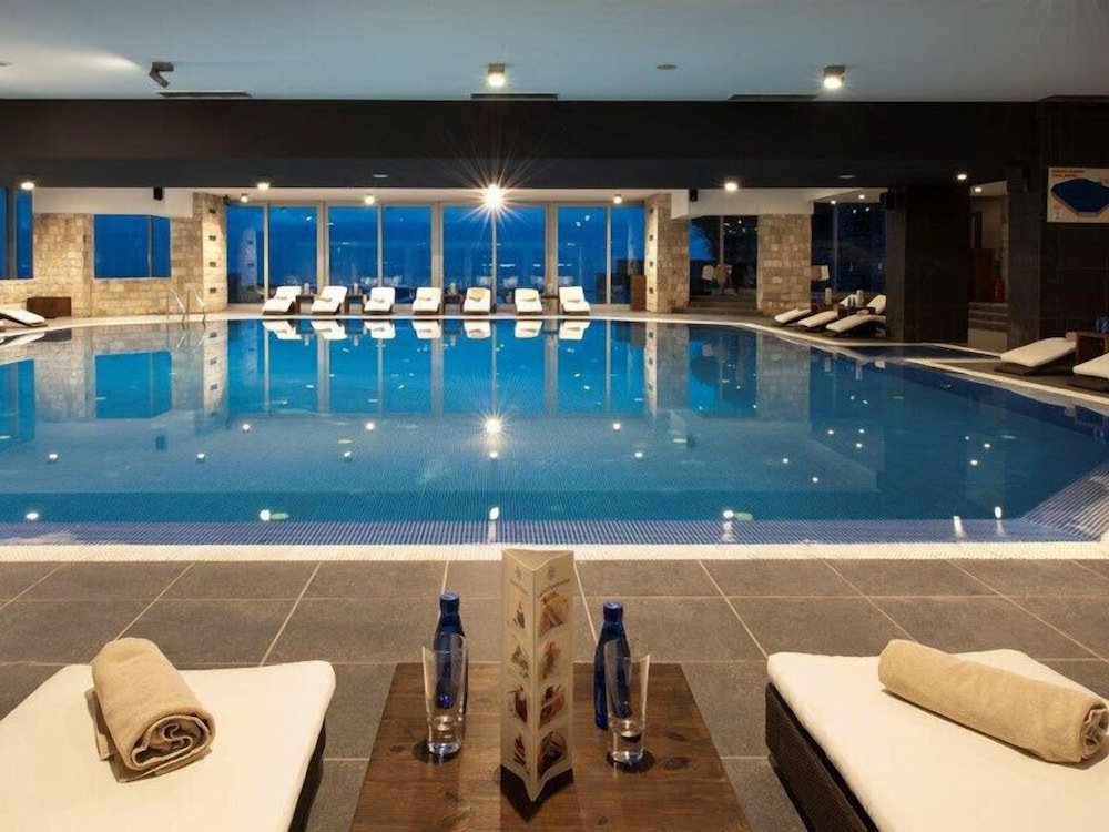 Avala Resort and Villas 19/50