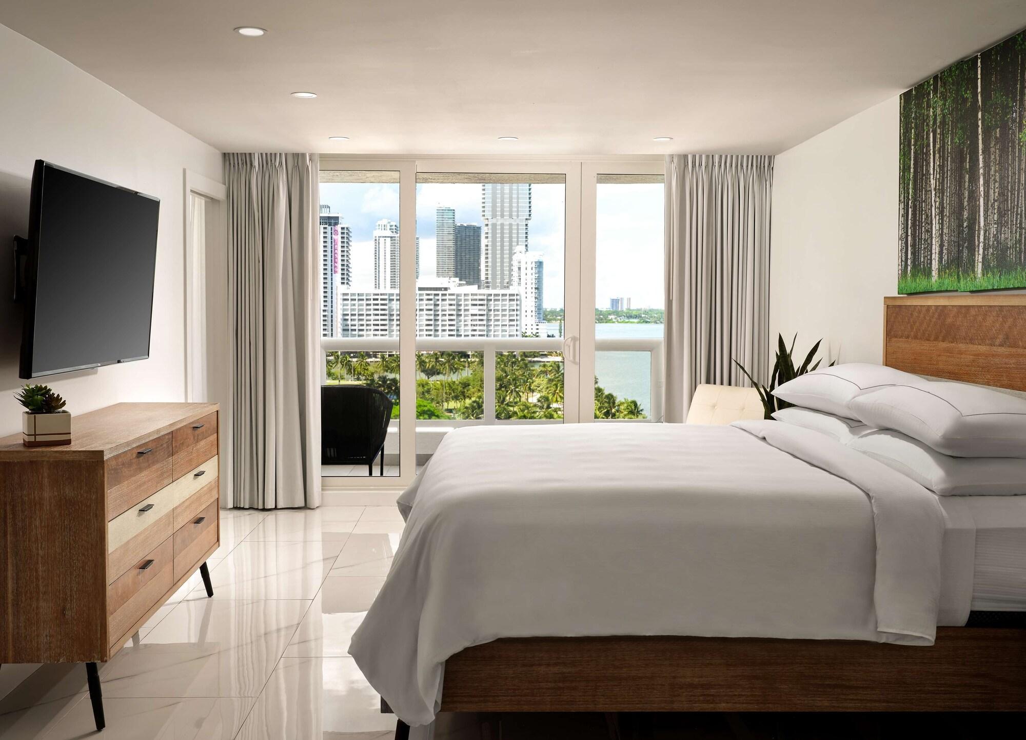 شقة سكنية بـ3 غرف نوم، Doubletree By Hilton Grand Hotel Biscayne Bay 2/5