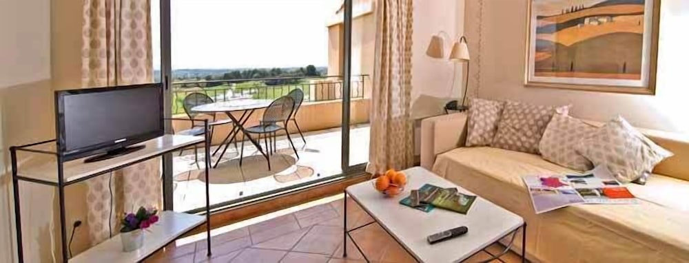 Madame Vacances Residence Provence Country Club 35/50