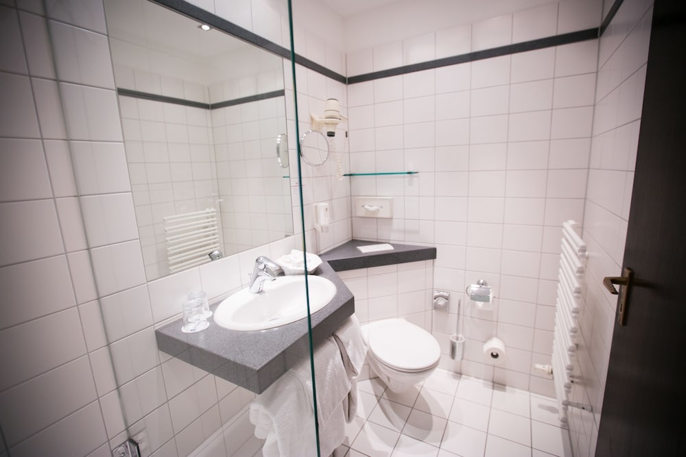 Holiday Inn - The Niu, Stream Monchengladbach 26/71