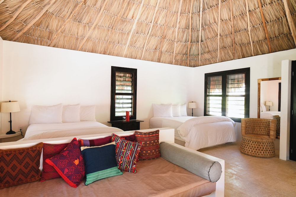 CASITA, BEACH, SEA BREEZE, 2 QUEEN BEDS