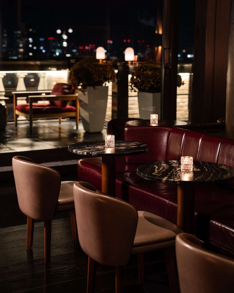 Park Hyatt Toronto 54/72