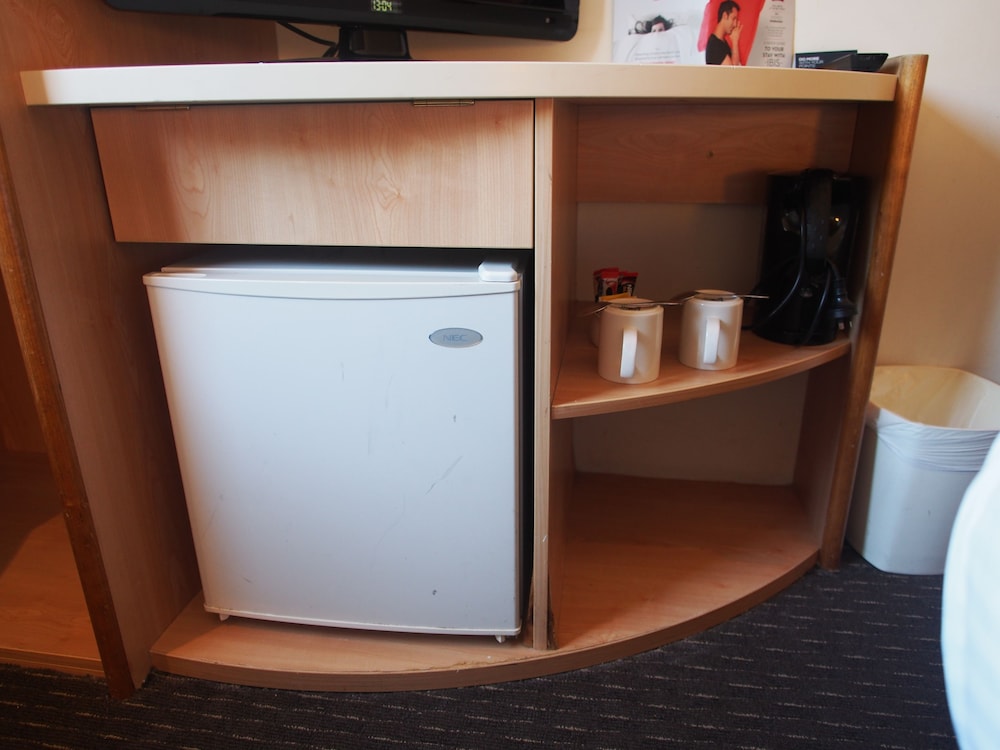 IBIS SYDNEY THORNLEIGH 28/62