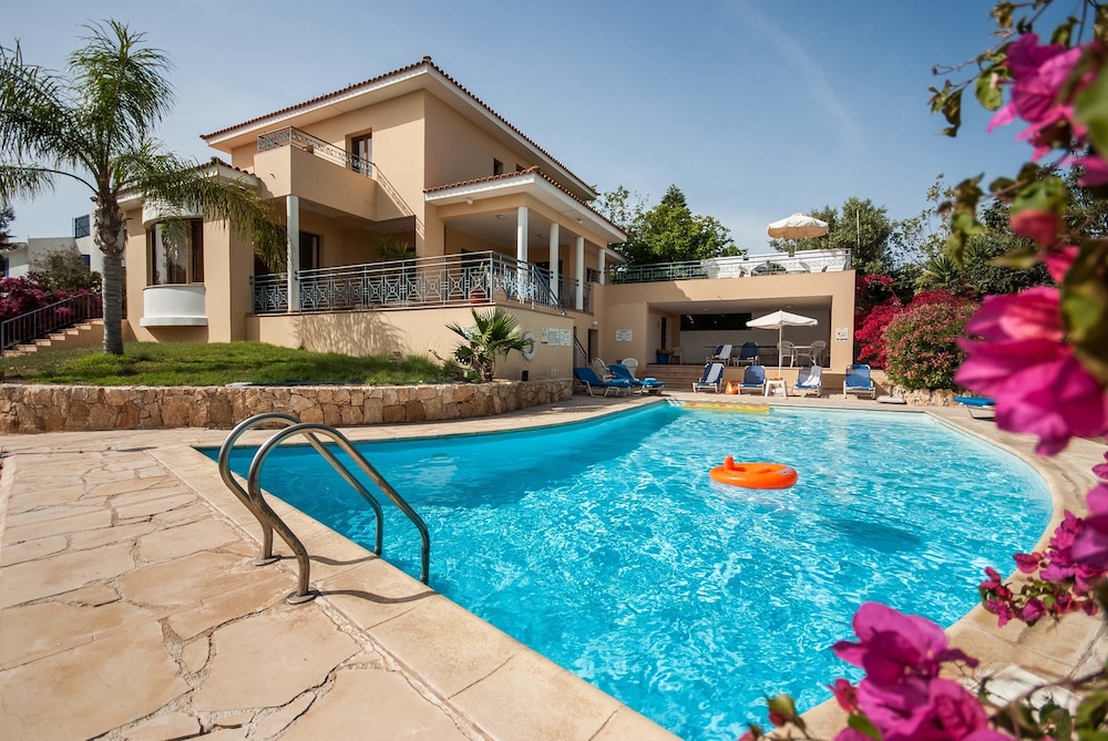 Coral Sun Villas 48/50