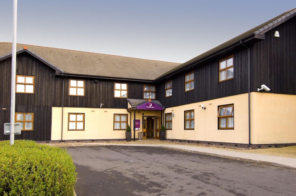 Premier Inn Bolton West 39/43
