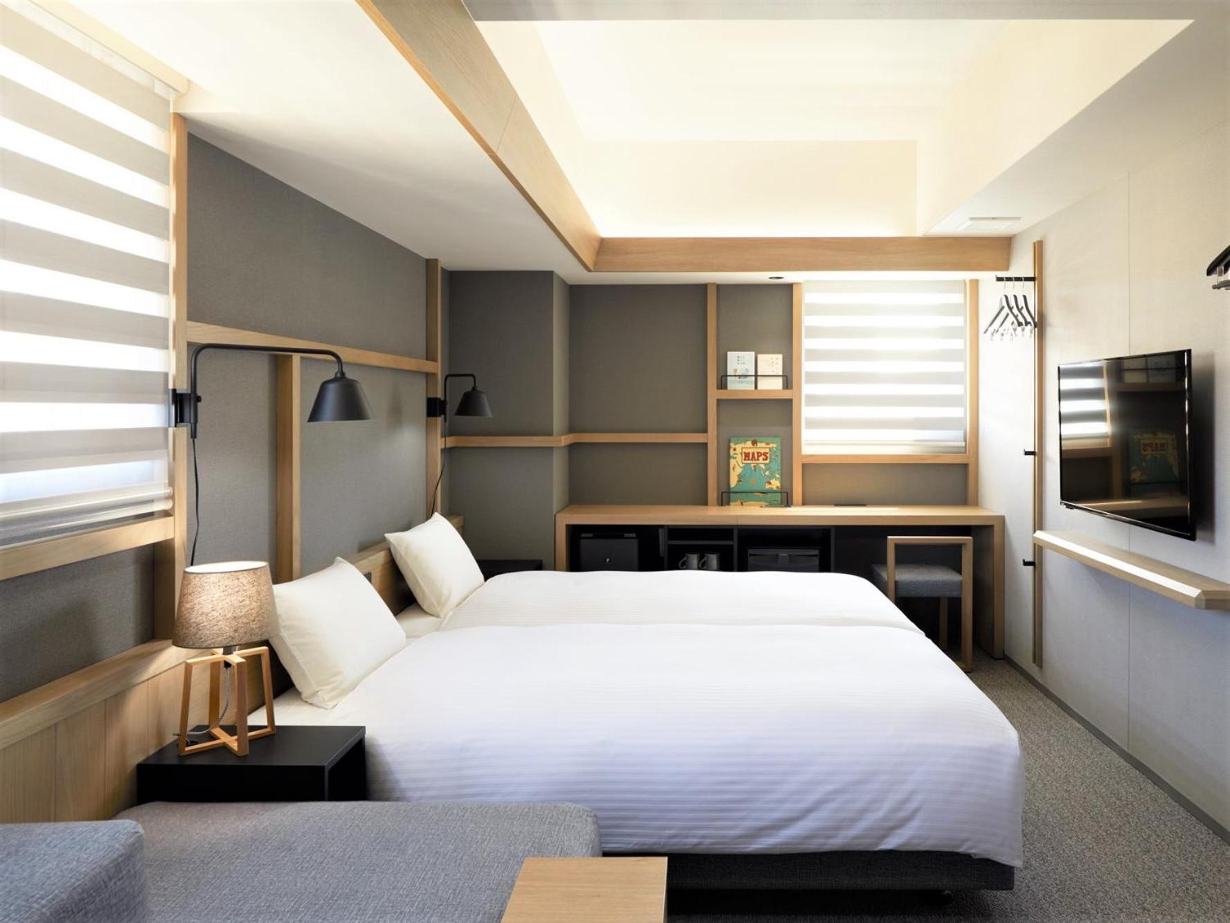 Moderate, Twin Beds