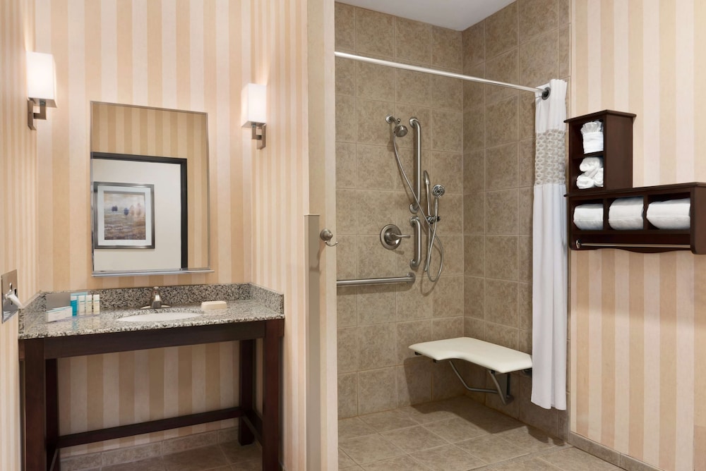 Hampton Inn Spearfish 12/34
