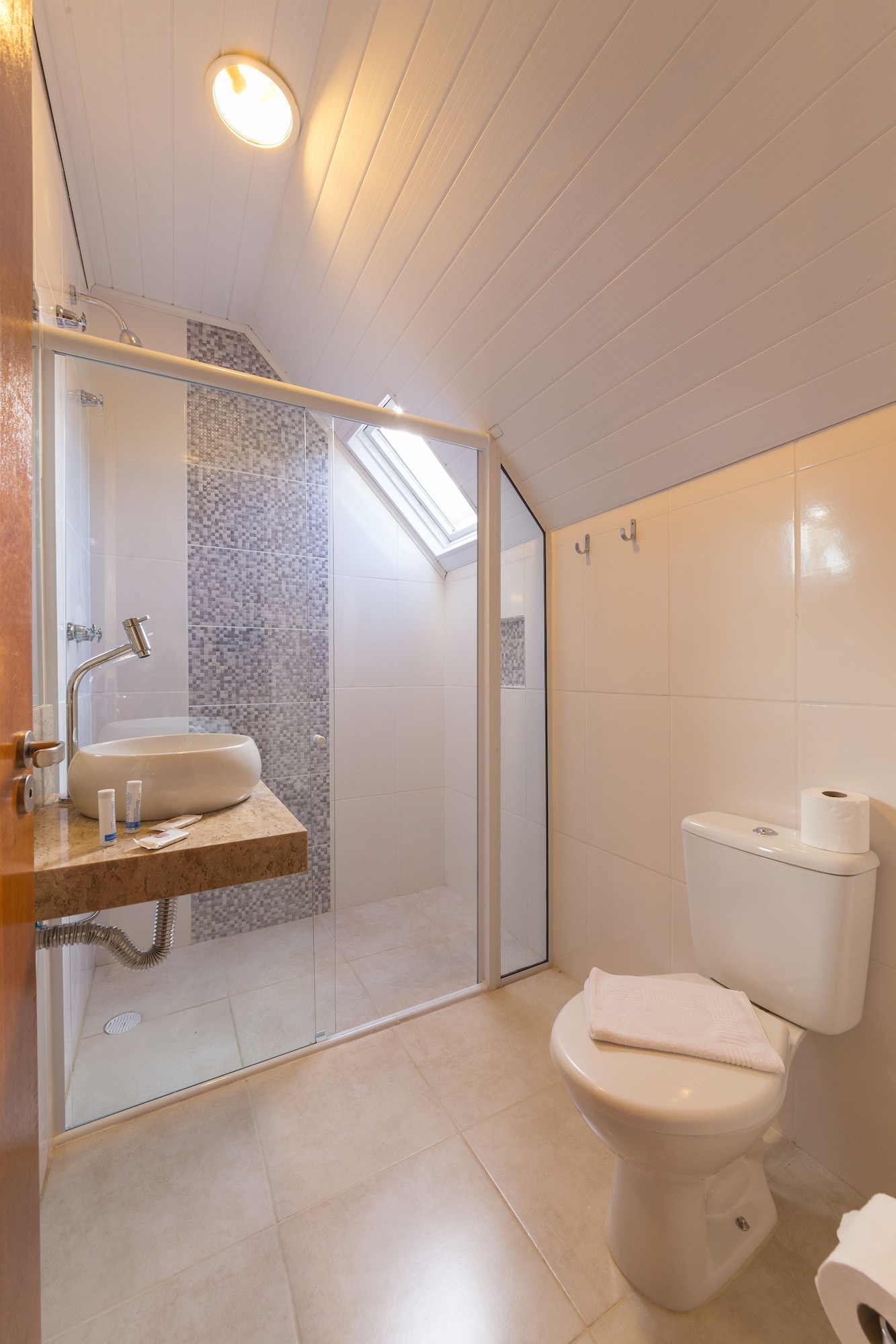 جناح سوبيريور بسرير كينج بإطلالة على الجبل، Villa Hegus 10/10