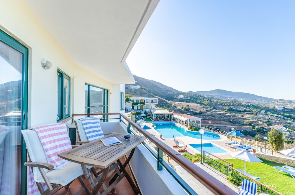 Pela Mare Hotel 46/77