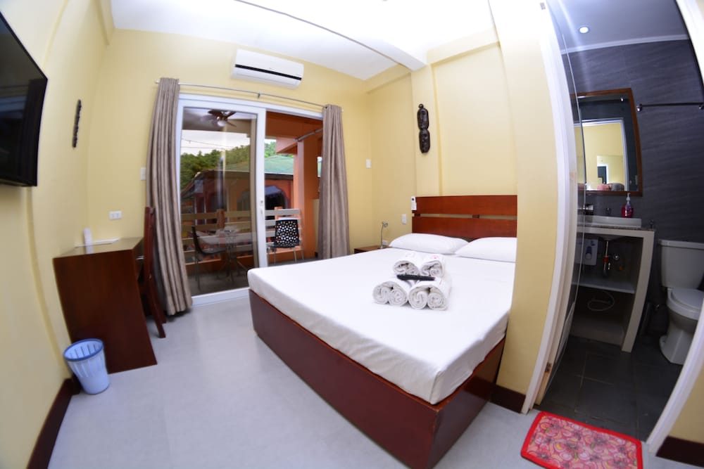Papa Fred S Beach Resort 32/70