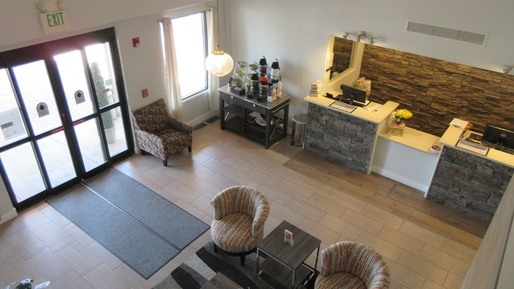 Quality Inn & Suites Pueblo West 32/43
